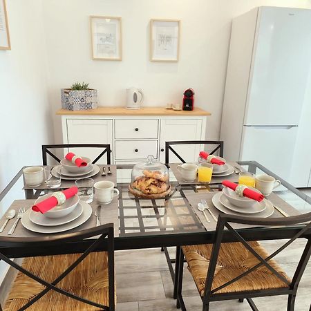 Sea View Apartment In Benalmádena Kültér fotó