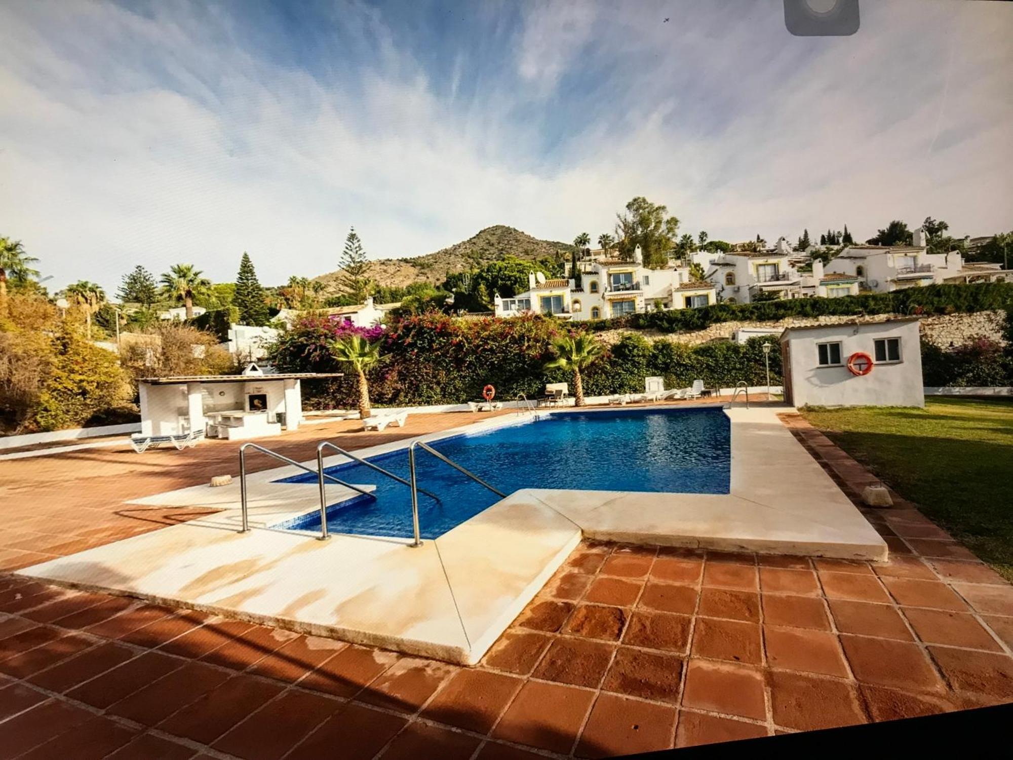 Sea View Apartment In Benalmádena Kültér fotó