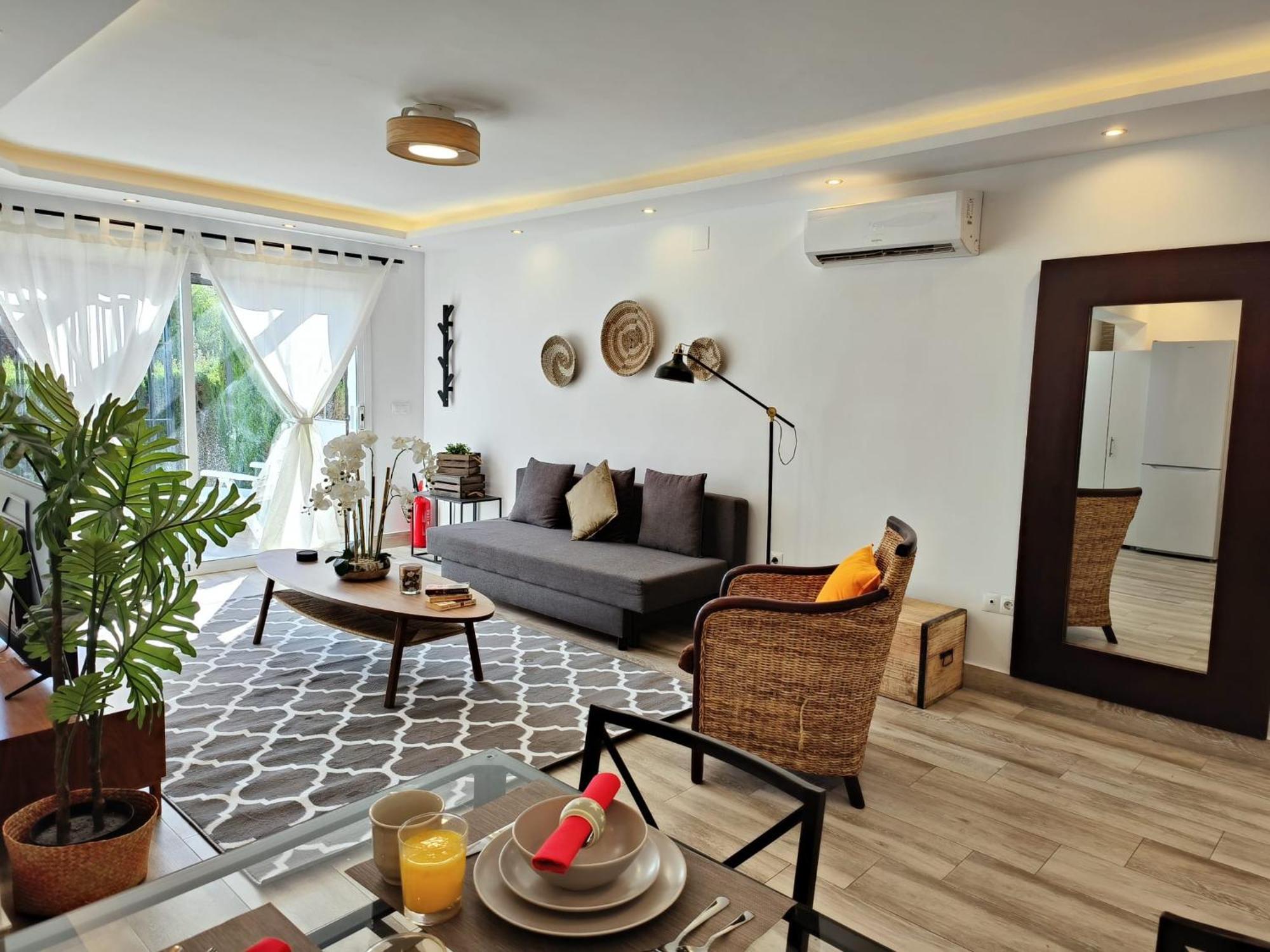 Sea View Apartment In Benalmádena Kültér fotó